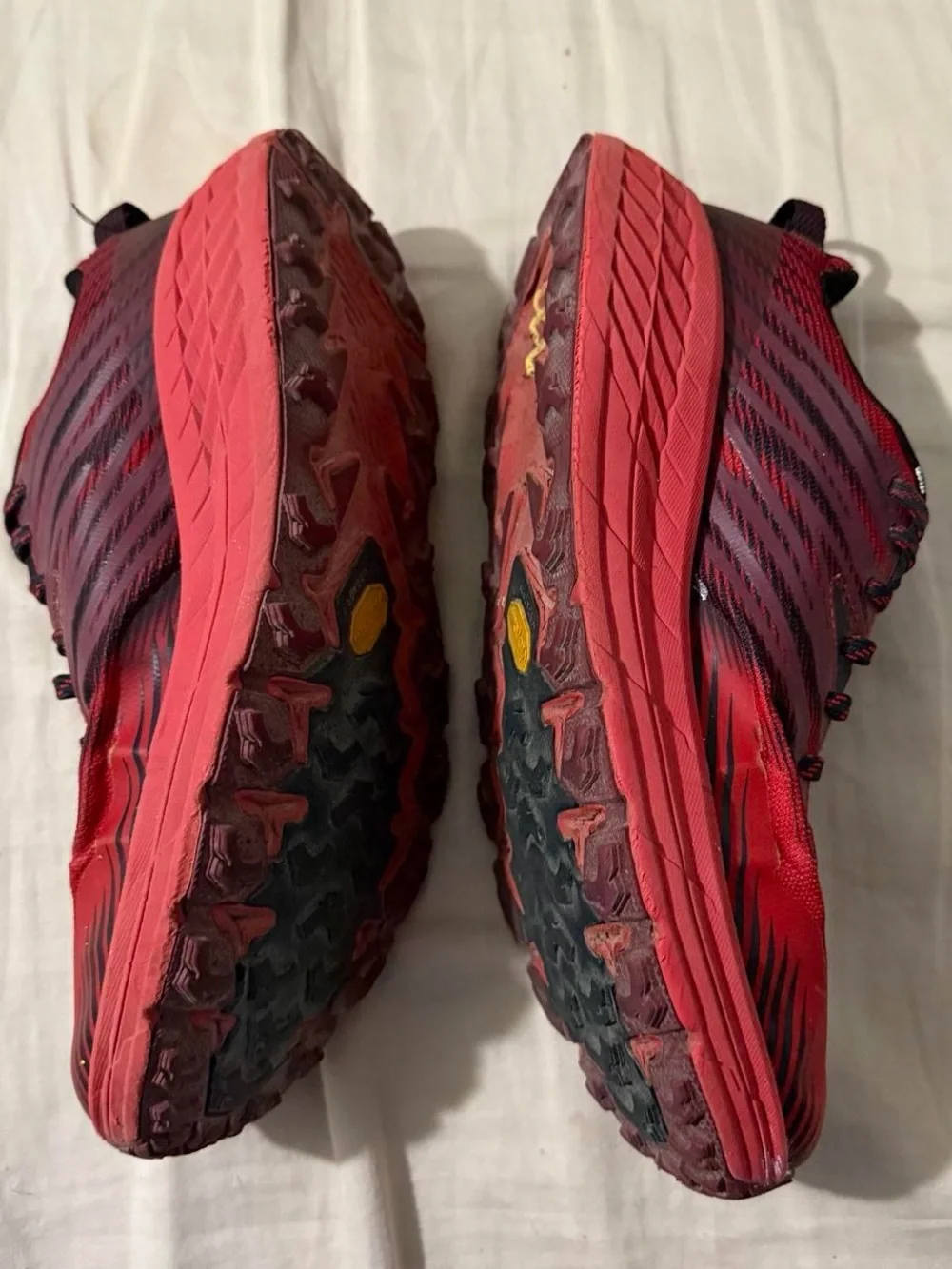 Men’s Hoka Speedgoat 4 Trail Running Shoes Cordovan High Risk Red Size 10 No Box